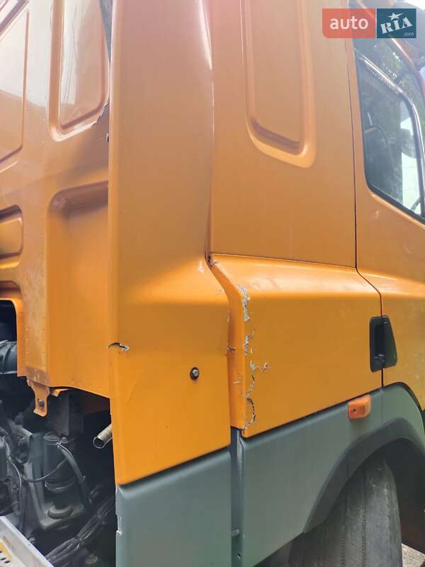 Тягач DAF CF 85 2011 в Литине