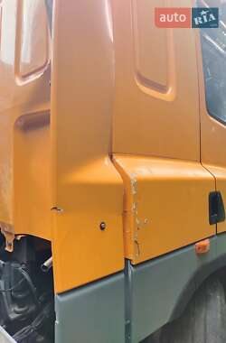 Тягач DAF CF 85 2011 в 