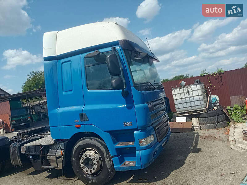 Тягач DAF CF 85 2007 в 