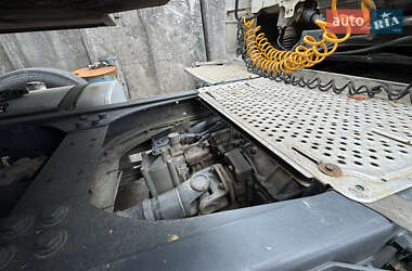 Тягач DAF CF 85 2004 в 