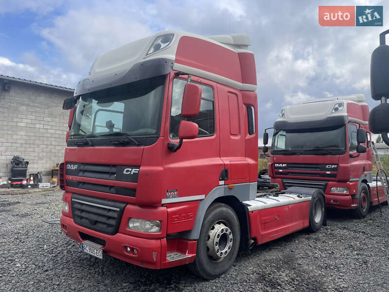 Тягач DAF CF 85 2011 в 