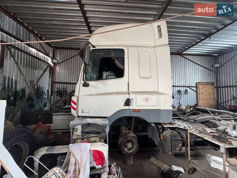 Тягач DAF CF 85 2001 в Киеве