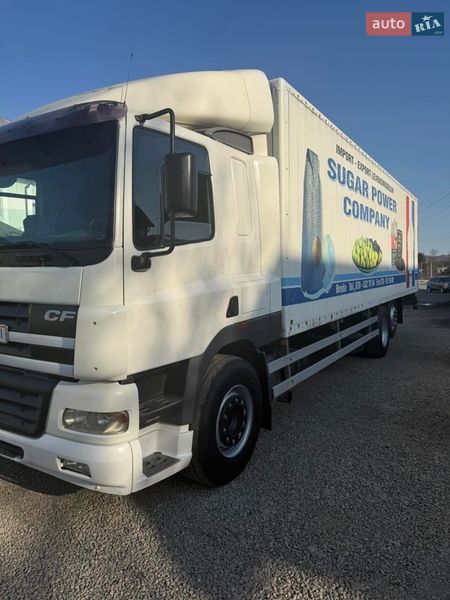 Грузовой фургон DAF CF 85 2004 в Тячеве