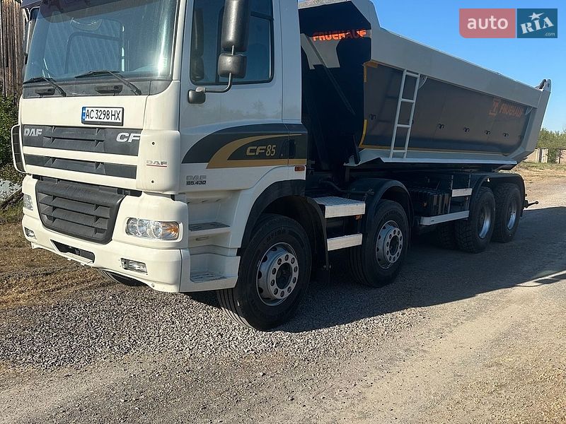 Самоскид DAF CF 85 2004 в Ужгороді