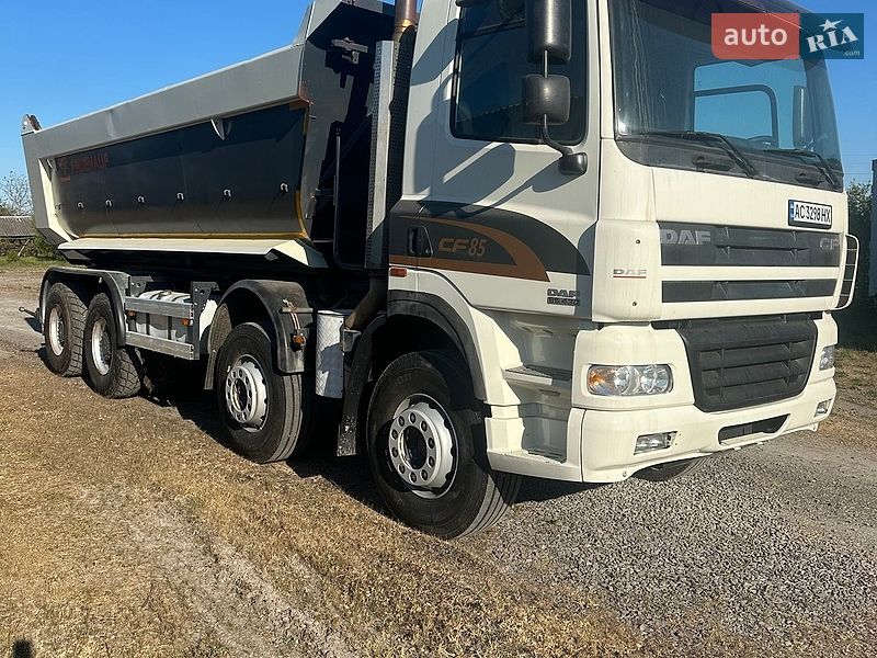 Самоскид DAF CF 85 2004 в Ужгороді