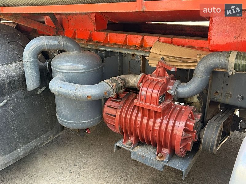 Машина ассенизатор (вакуумная) DAF CF 85 2014 в Белой Церкви