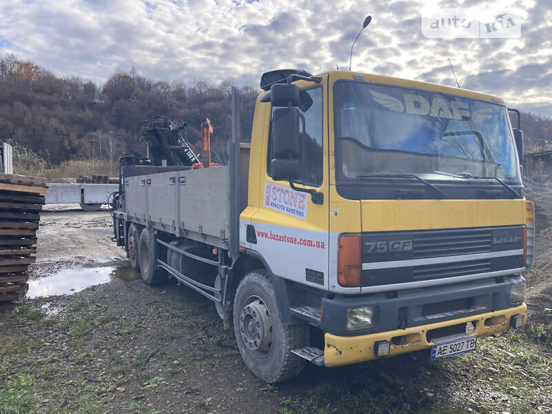 Кран-маніпулятор DAF CF 2001 в Хусті