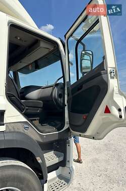 Самосвал DAF CF 2016 в 