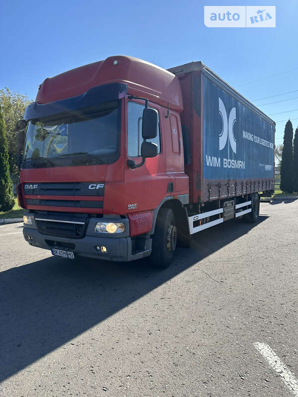 Грузовой фургон DAF CF 2010 в Ровно