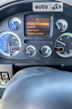 Грузовой фургон DAF CF 2010 в 