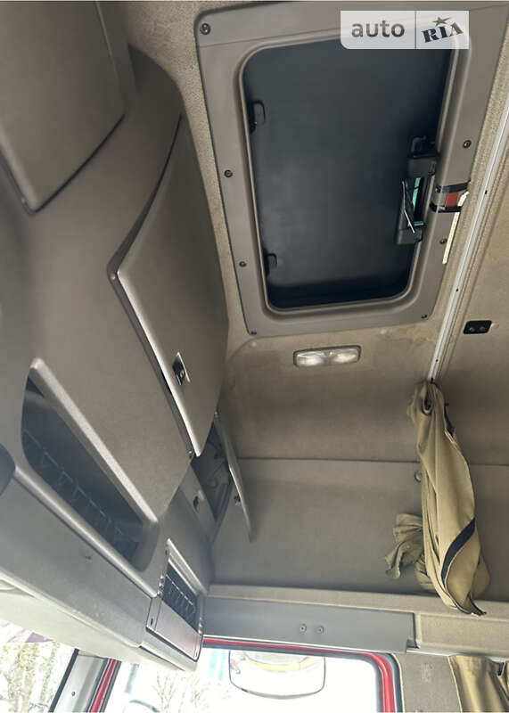 Грузовой фургон DAF CF 2010 в Ровно