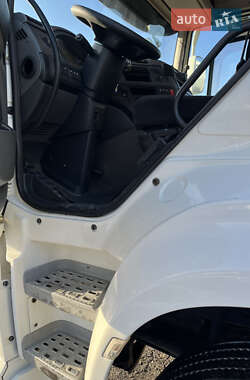 Тягач DAF CF 2014 в 