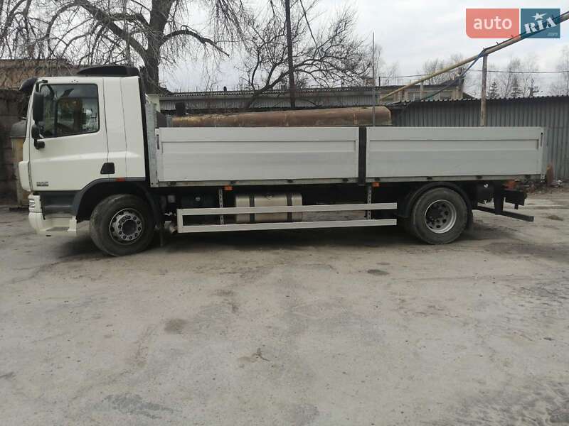 Борт DAF CF 2020 в 