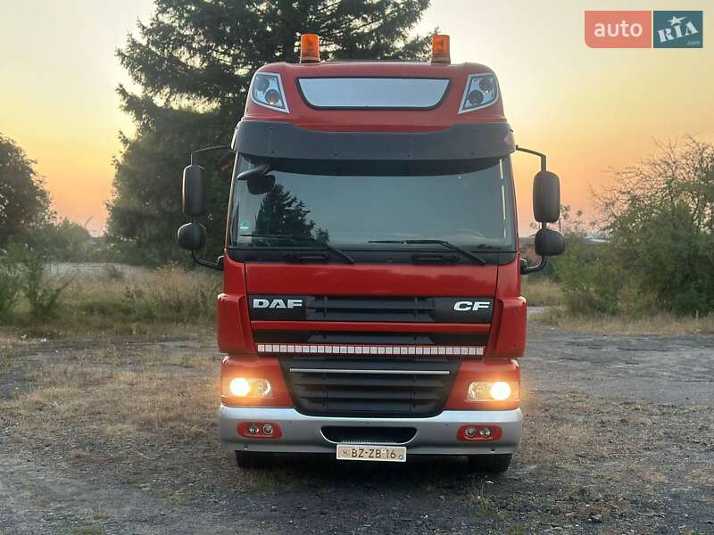 Тягач DAF CF 2012 в 