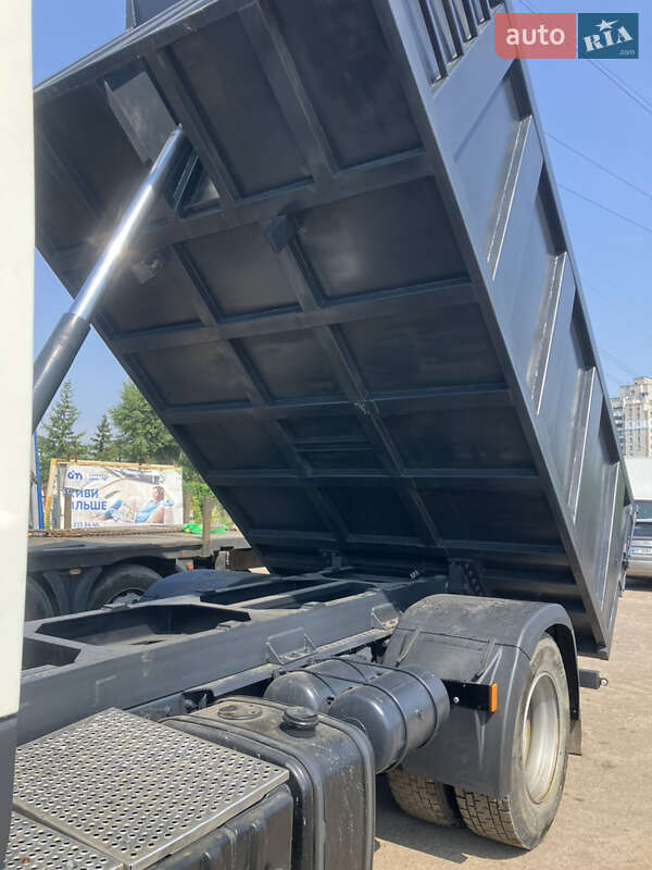 Самосвал DAF CF 2002 в Киеве