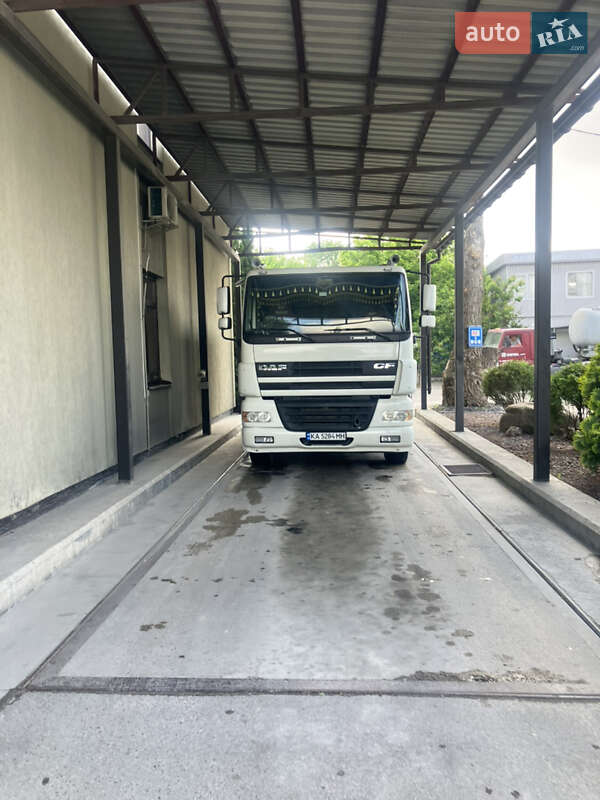 Самоскид DAF CF 2002 в Києві