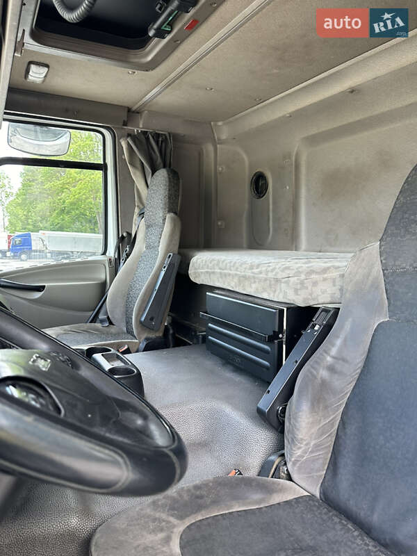 Тягач DAF CF 2008 в Жашкове