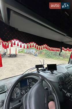 Грузовой фургон DAF CF 2006 в 