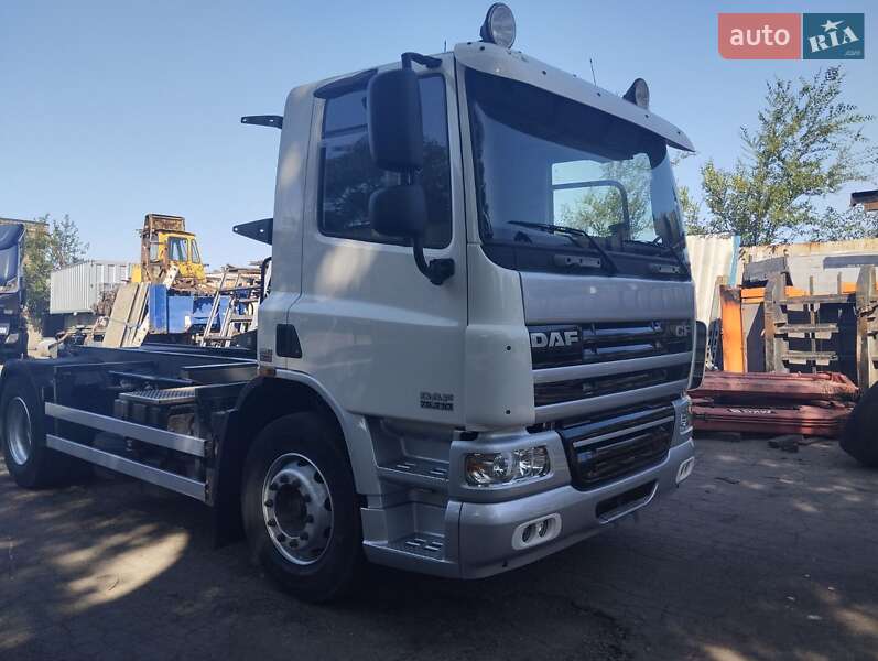 Тягач DAF CF 2008 в Запорожье