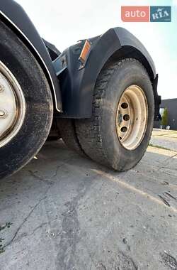 Тягач DAF CF 2011 в 