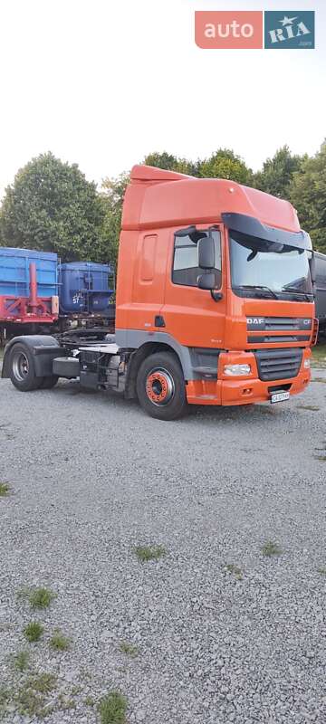 Тягач DAF CF 2013 в Умані