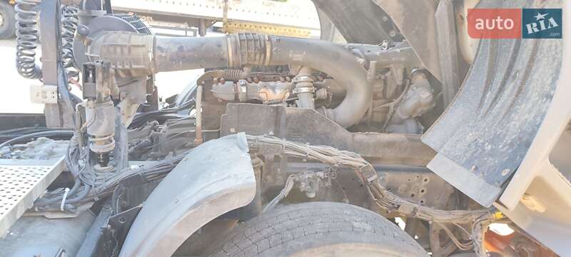 Тягач DAF CF 2013 в Умані