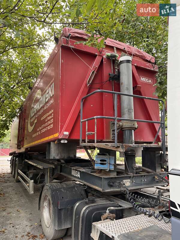 Тягач DAF CF 2007 в Борщеве
