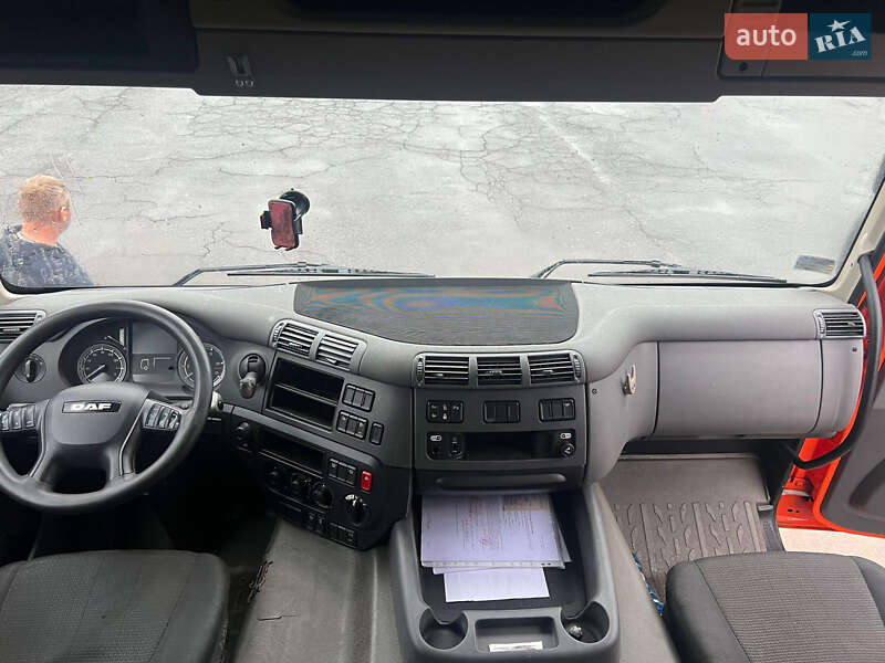 Тягач DAF CF 2015 в Жовкві