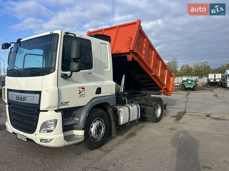 Самоскид DAF CF 2015 в Миргороді
