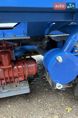 Машина ассенизатор (вакуумная) DAF CF 2013 в Черновцах