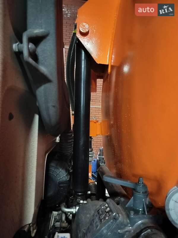 Машина ассенизатор (вакуумная) DAF CF 2020 в Днепре фото 6 Машина ассенизатор (вакуумная) DAF CF 2020 в Днепре