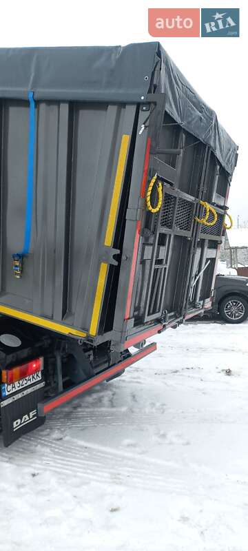 Самосвал DAF CF 2012 в Умани