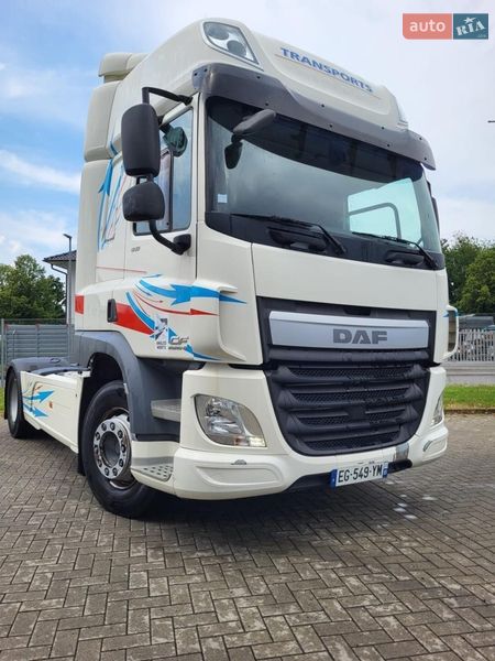 Тягач DAF CF 2016 в Ирпене