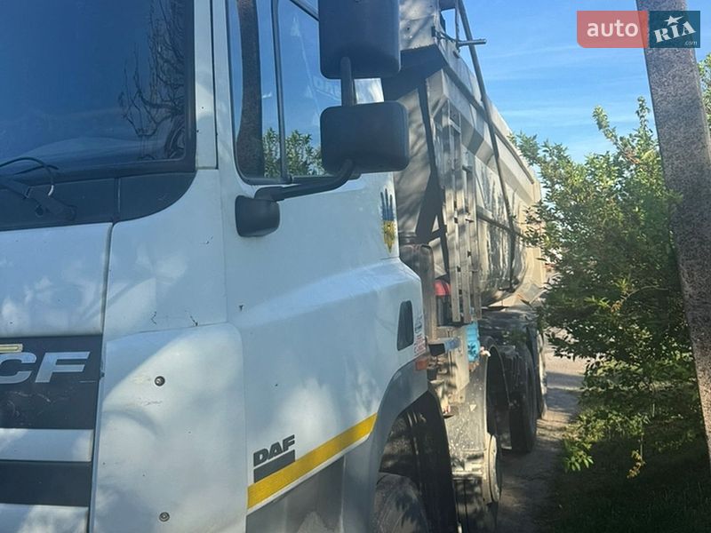 Самоскид DAF CF 2004 в Львові