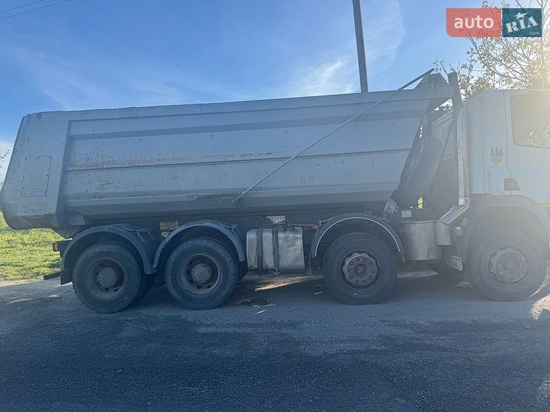 Самоскид DAF CF 2004 в Львові