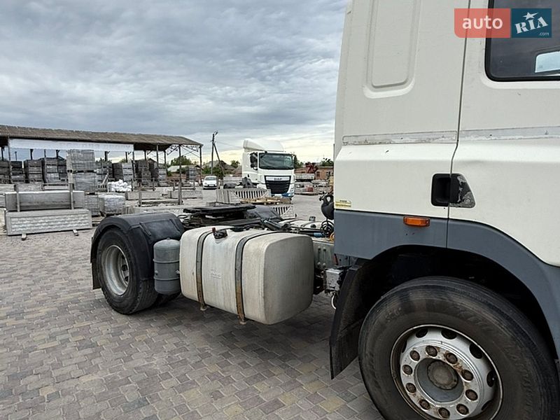 Тягач DAF CF 2006 в Іллінцях