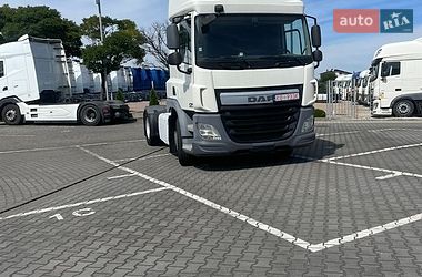 Тягач DAF CF 2017 в Ромнах Тягач DAF CF 2017 в Ромнах