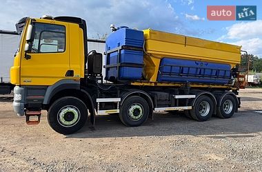 Пескоразбрасывающая машина DAF CF 2013 в Костополе