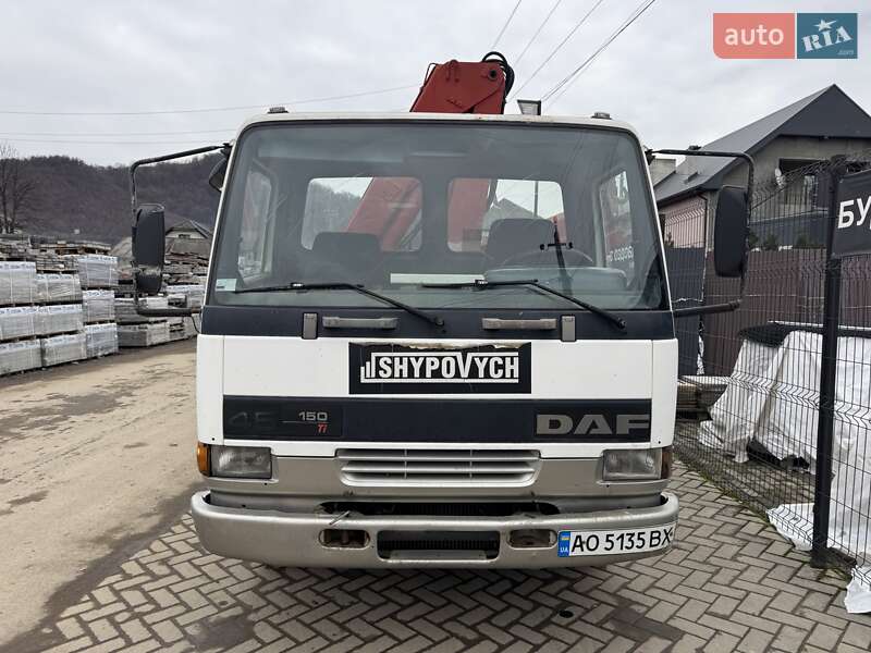 Кран-манипулятор DAF FA 2006 в Сваляве