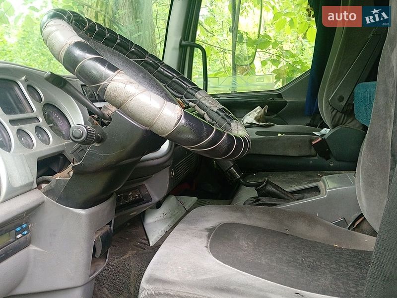Тентований DAF FA 2004 в Звенигородці