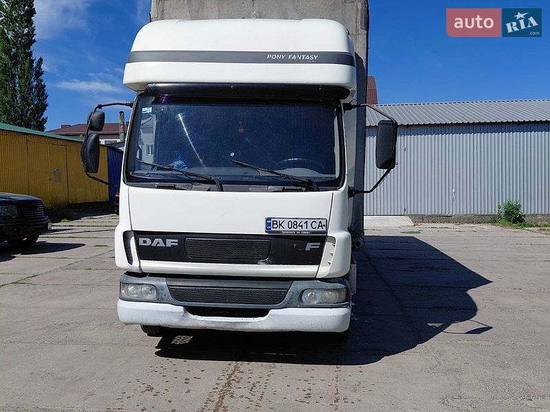 Тентований DAF FA 2004 в Рівному