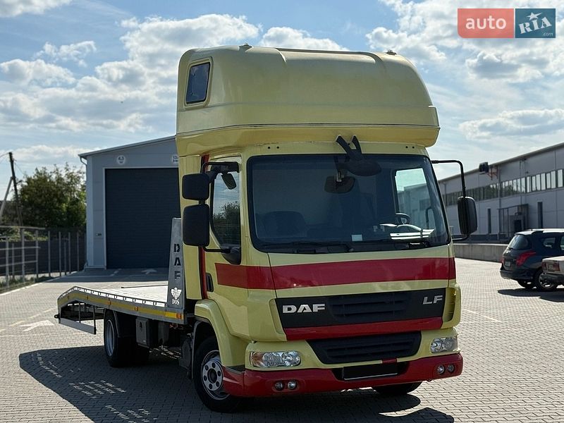 Евакуатор DAF FA 2007 в Нововолинську