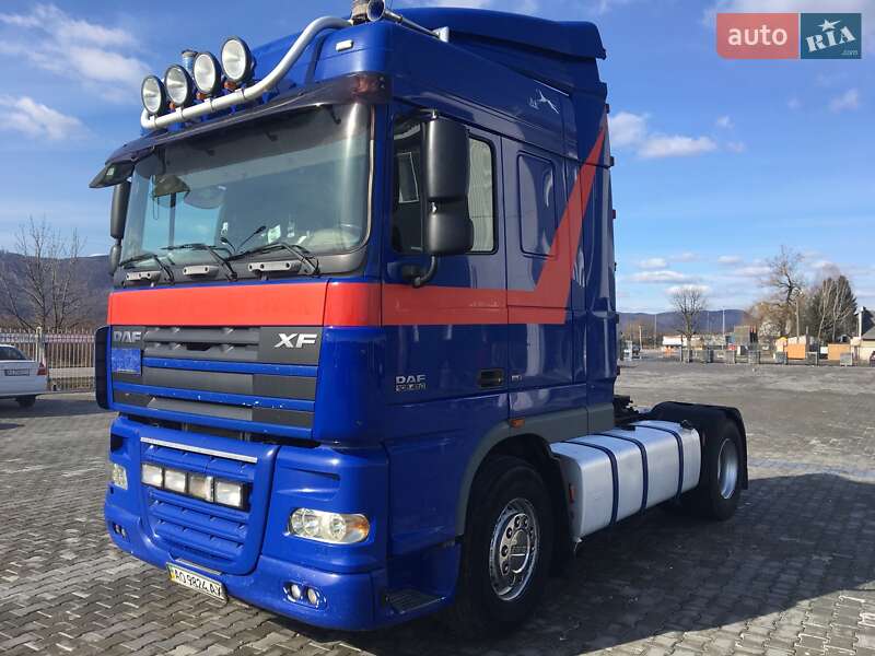 Тягач DAF FT 2007 в Хусті