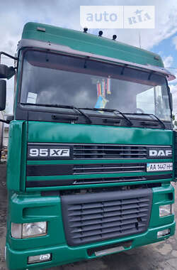 Тягач DAF FT 2001 в Киеве