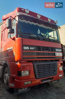 Тягач DAF FT 2002 в Кременчуге