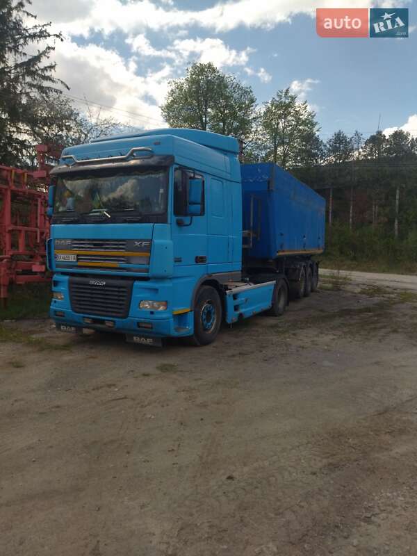 Тягач DAF FT 2006 в Виньковцах