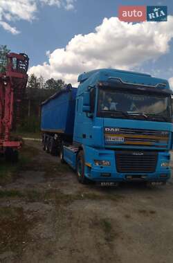 Тягач DAF FT 2006 в Виньковцах