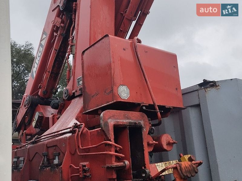 Контейнеровоз DAF FT 2012 в Судовій Вишні