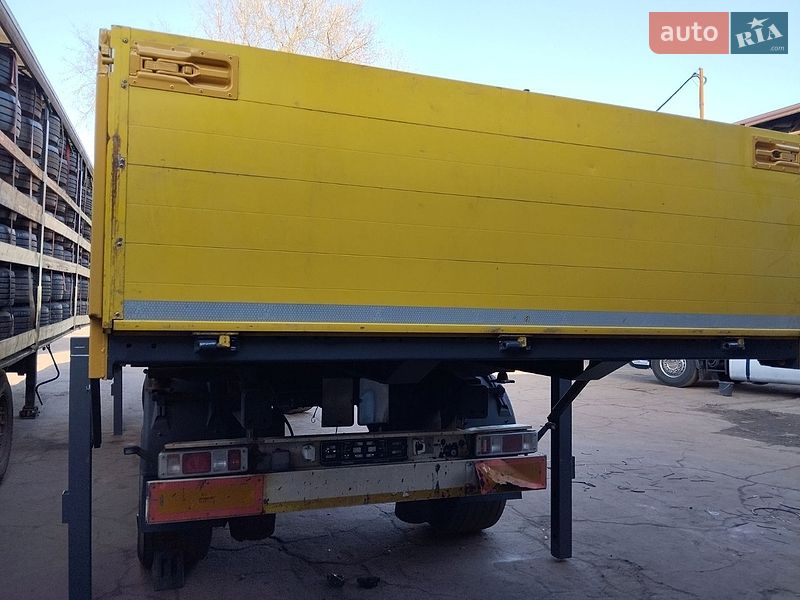 Контейнеровоз DAF FT 2012 в Судовій Вишні