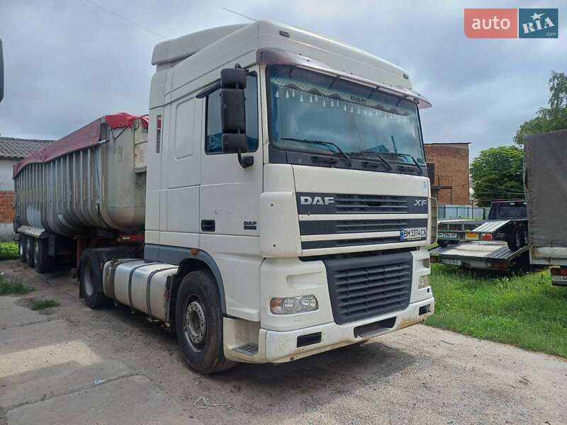 Тягач DAF FX 2004 в Ромнах